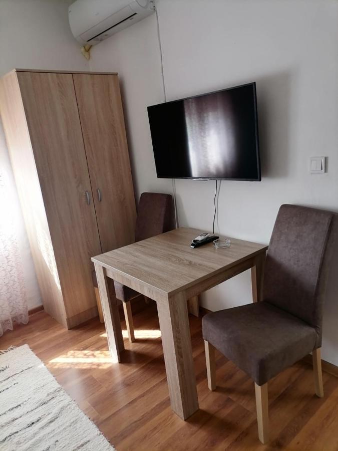 Apartmani 15 Cetinje Dış mekan fotoğraf