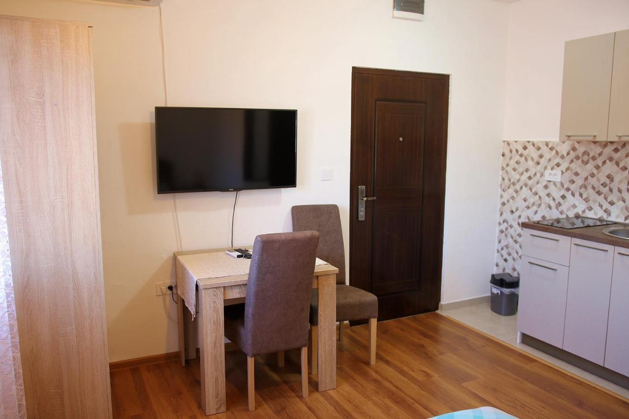 Apartmani 15 Cetinje Dış mekan fotoğraf