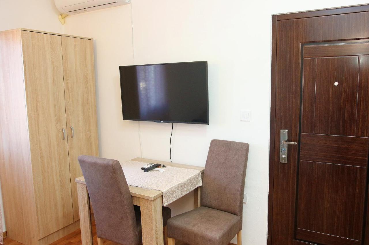 Apartmani 15 Cetinje Dış mekan fotoğraf